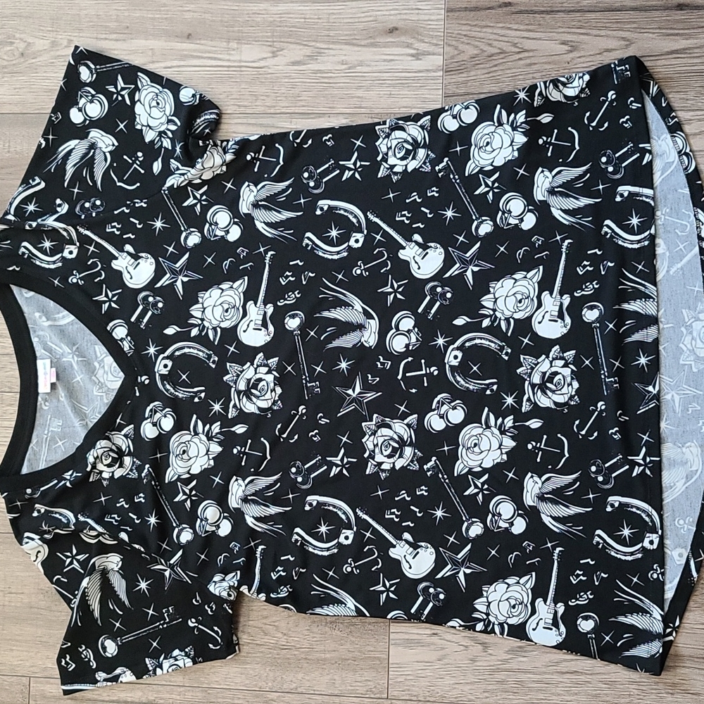 V Neck Tee